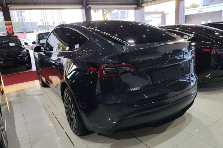 Used Tesla Model Y 2024 Rear-Wheel-Drive Version Rear Left 45 Deg