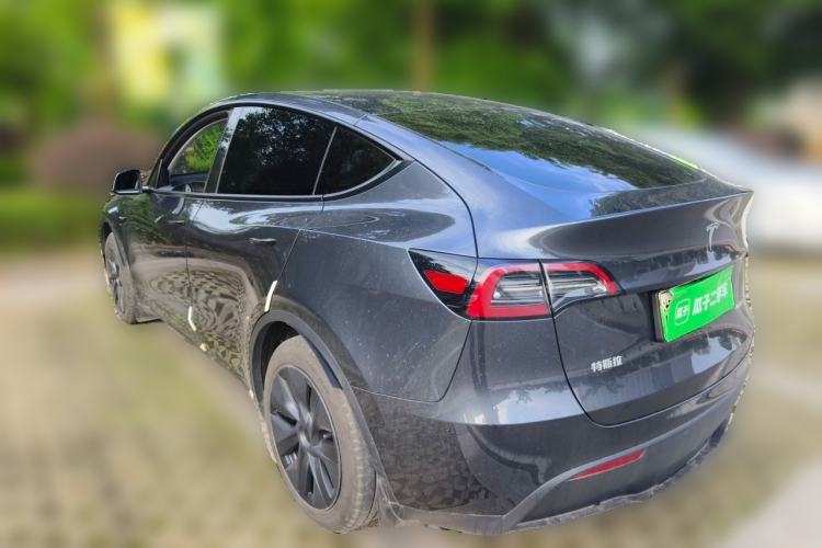 Used Tesla Model Y 2024 Rear-Wheel-Drive Version Rear Left 45 Deg
