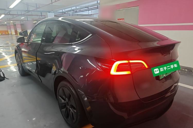 Used Tesla Model Y 2024 Rear-Wheel-Drive Version Rear Left 45 Deg