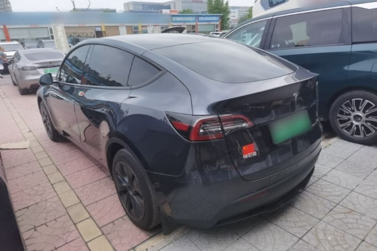Used Tesla Model Y 2024 Rear-Wheel-Drive Version Rear Left 45 Deg