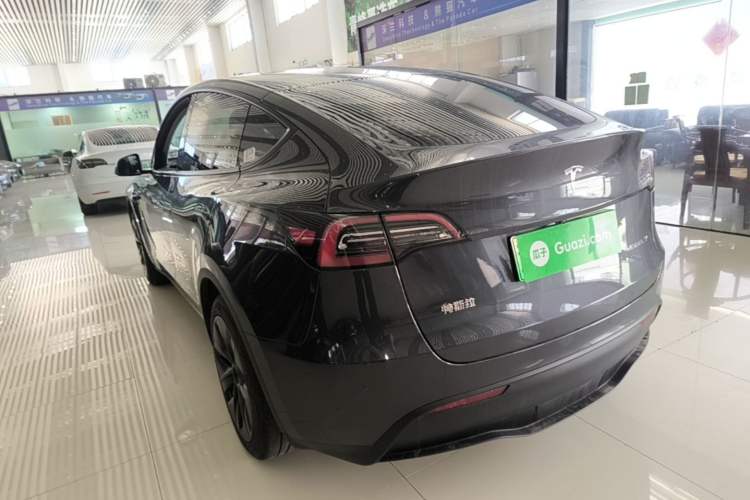 Used Tesla Model Y 2024 Rear-Wheel-Drive Version Rear Left 45 Deg