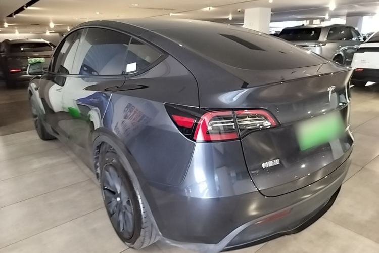 Used Tesla Model Y 2024 Rear-Wheel-Drive Version Rear Left 45 Deg