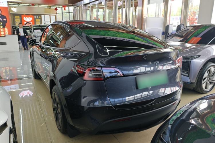 Used Tesla Model Y 2024 Rear-Wheel-Drive Version Rear Left 45 Deg