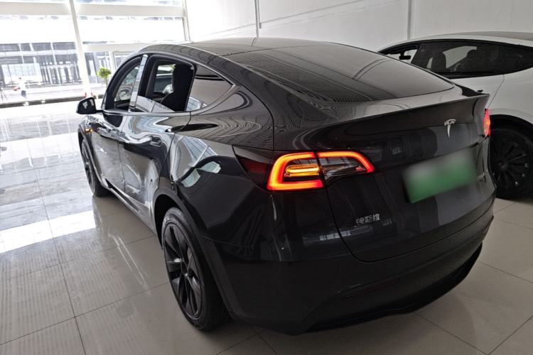 Used Tesla Model Y 2024 Rear-Wheel-Drive Version Rear Left 45 Deg