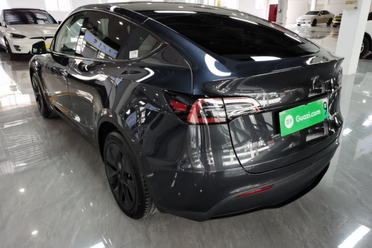 Used Tesla Model Y 2024 Long-Range All-Wheel-Drive Version Rear Left 45 Deg