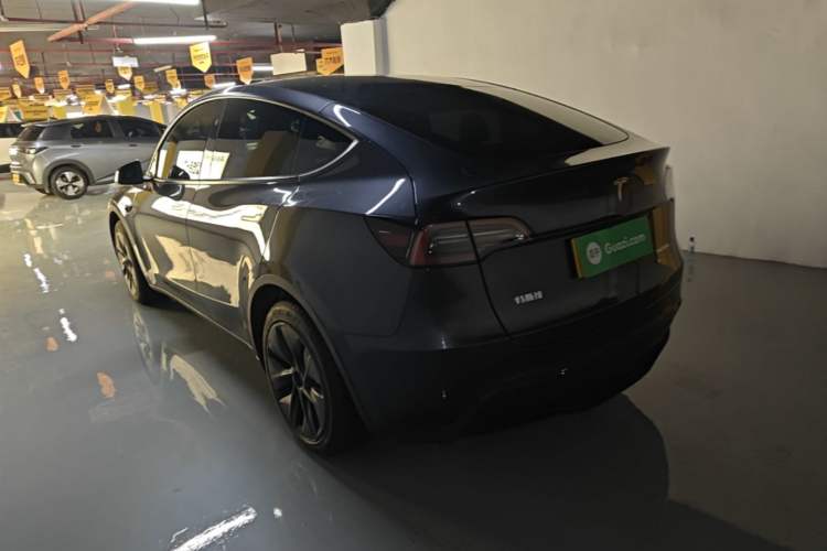 Used Tesla Model Y 2024 Rear-Wheel-Drive Version Rear Left 45 Deg