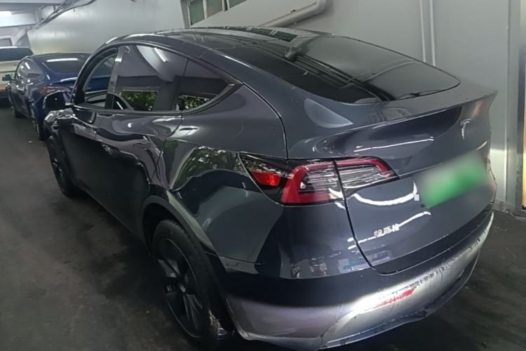 Used Tesla Model Y 2024 Long-Range All-Wheel-Drive Version Rear Left 45 Deg