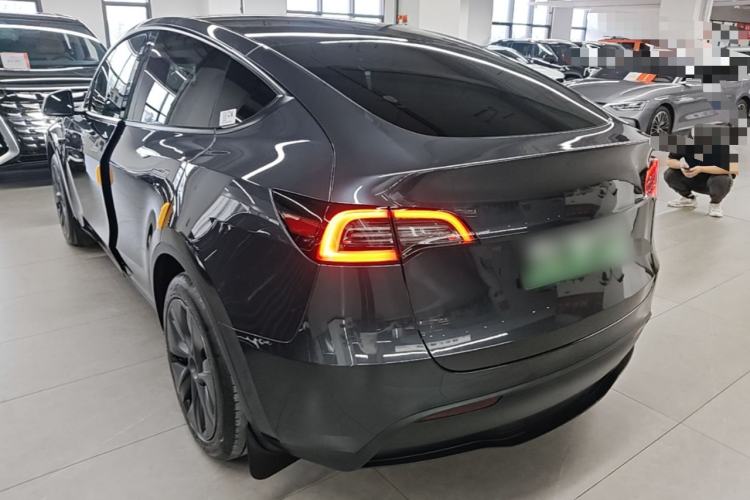 Used Tesla Model Y 2024 Rear-Wheel-Drive Version Rear Left 45 Deg