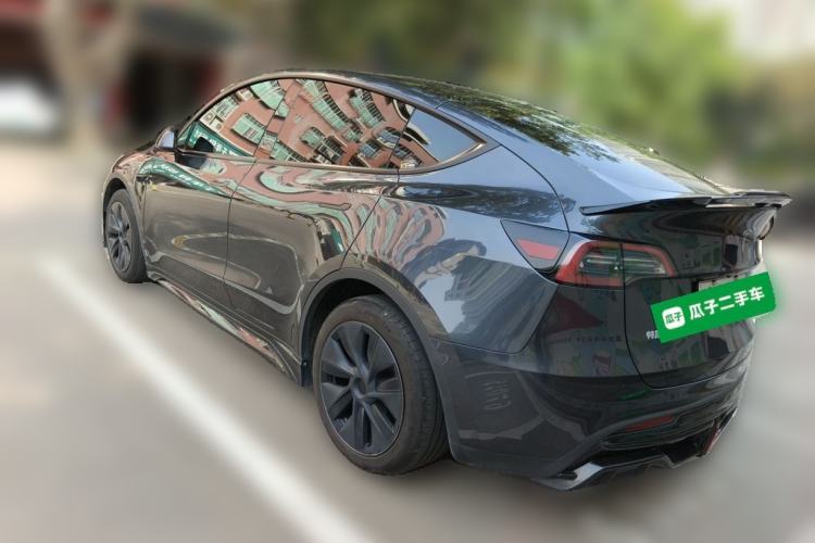 Used Tesla Model Y 2024 Rear-Wheel-Drive Version Rear Left 45 Deg
