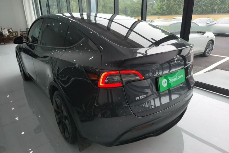 Used Tesla Model Y 2024 Rear-Wheel-Drive Version Rear Left 45 Deg