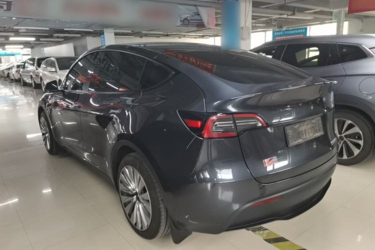 Used Tesla Model Y 2024 Rear-Wheel-Drive Version Rear Left 45 Deg