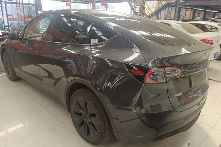 Used Tesla Model Y 2024 Long-Range All-Wheel-Drive Version Rear Left 45 Deg
