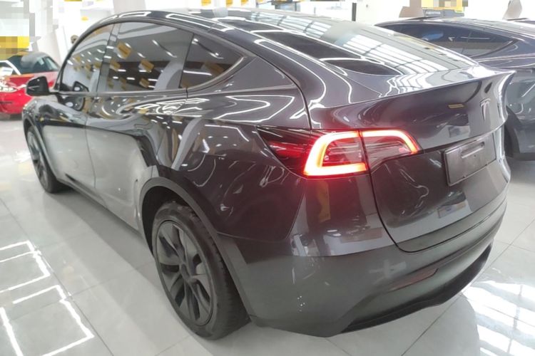 Used Tesla Model Y 2024 Long-Range All-Wheel-Drive Version Rear Left 45 Deg