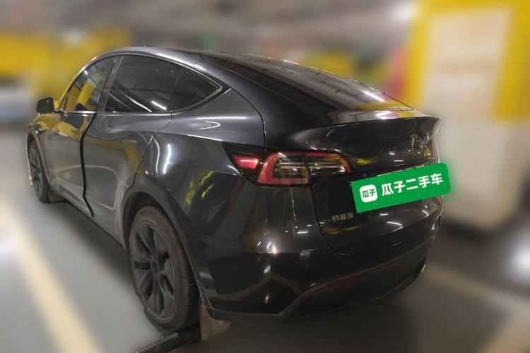 Used Tesla Model Y 2024 Long-Range All-Wheel-Drive Version Rear Left 45 Deg