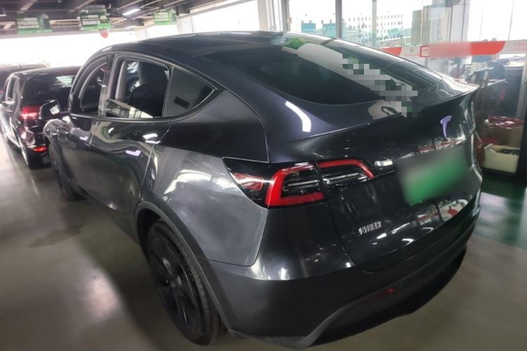 Used Tesla Model Y 2024 Rear-Wheel-Drive Version Rear Left 45 Deg