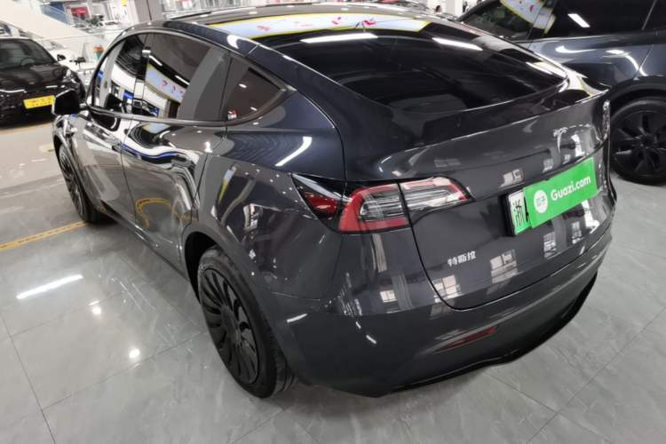 Used Tesla Model Y 2024 Long-Range All-Wheel-Drive Version Rear Left 45 Deg