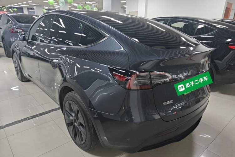 Used Tesla Model Y 2024 Rear-Wheel-Drive Version Rear Left 45 Deg