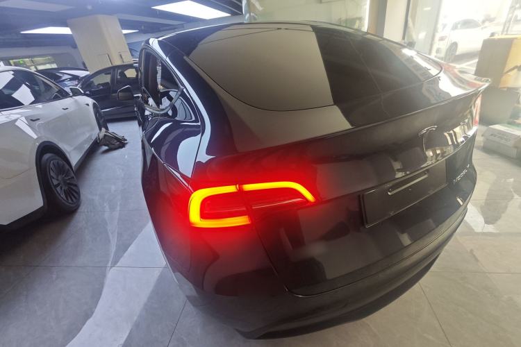 Used Tesla Model Y 2024 Long-Range All-Wheel-Drive Version Rear Left 45 Deg