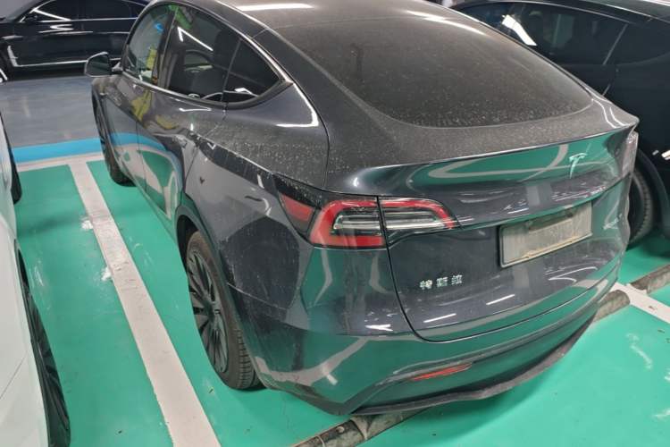 Used Tesla Model Y 2024 Rear-Wheel-Drive Version Rear Left 45 Deg