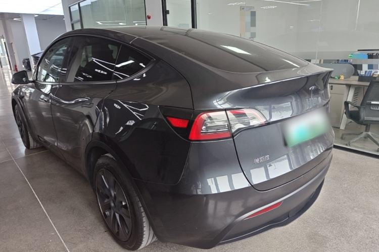 Used Tesla Model Y 2024 Rear-Wheel-Drive Version Rear Left 45 Deg