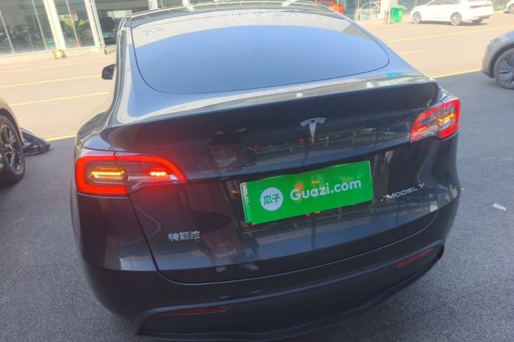 Used Tesla Model Y 2024 Long-Range All-Wheel-Drive Version Rear
