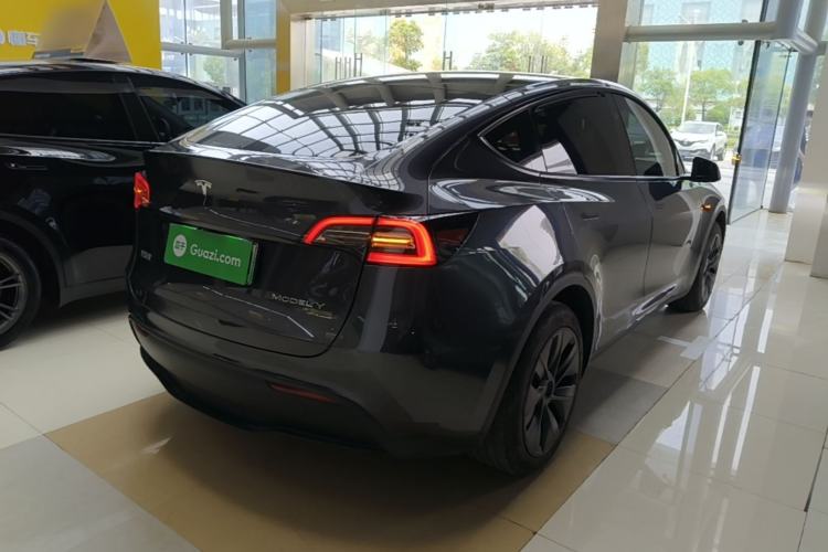 Used Tesla Model Y 2024 Rear-Wheel-Drive Version Rear Right 45 Deg