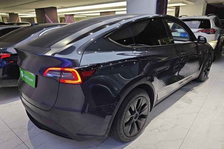 Used Tesla Model Y 2024 Rear-Wheel-Drive Version Rear Right 45 Deg