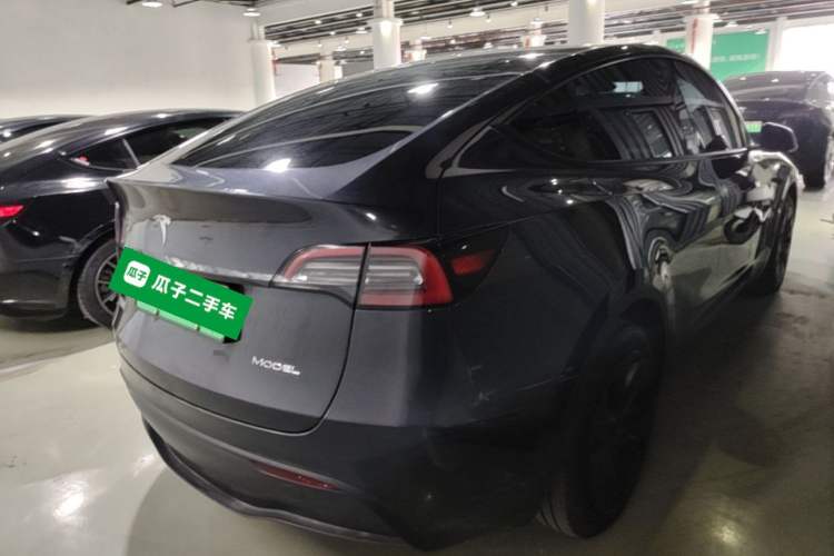 Used Tesla Model Y 2024 Rear-Wheel-Drive Version Rear Right 45 Deg