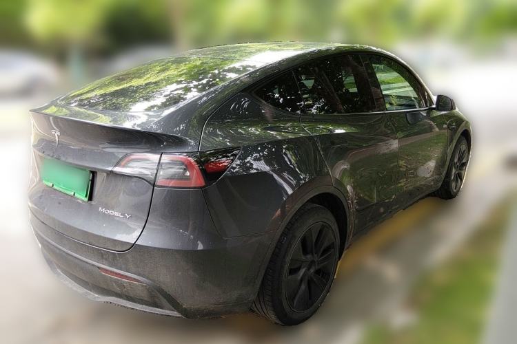 Used Tesla Model Y 2024 Long-Range All-Wheel-Drive Version Rear Right 45 Deg