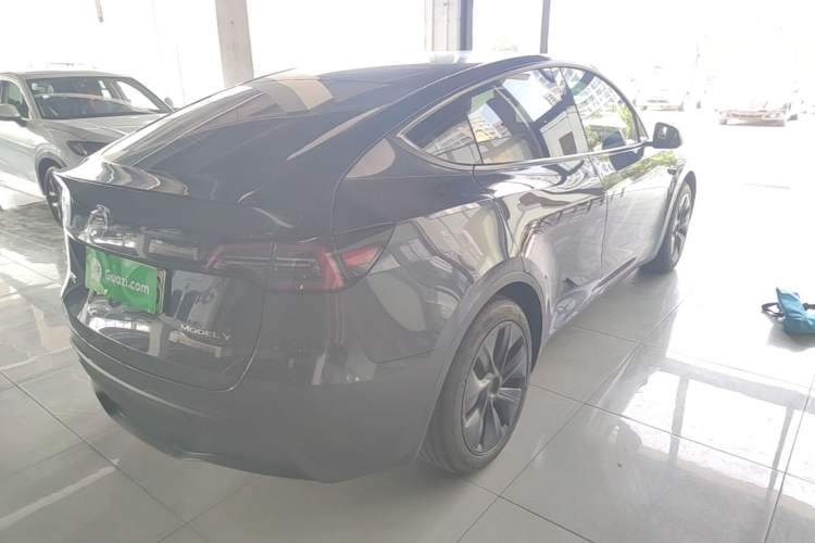 Used Tesla Model Y 2024 Rear-Wheel-Drive Version Rear Right 45 Deg