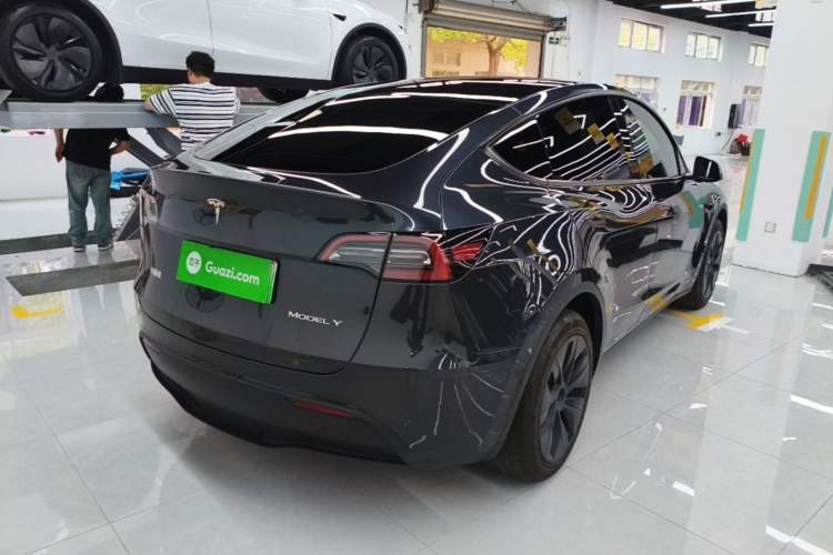 Used Tesla Model Y 2024 Long-Range All-Wheel-Drive Version Rear Right 45 Deg