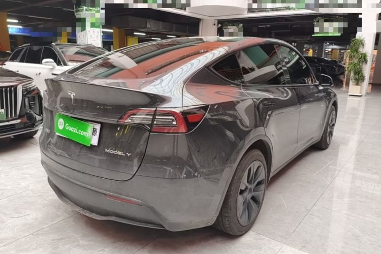 Used Tesla Model Y 2024 Rear-Wheel-Drive Version Rear Right 45 Deg