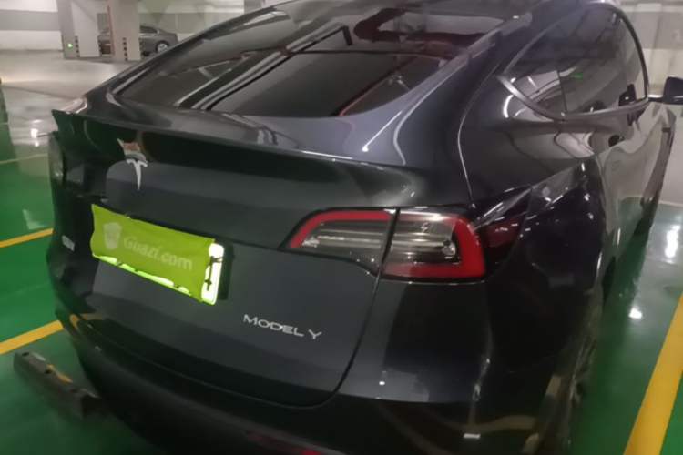 Used Tesla Model Y 2024 Rear-Wheel-Drive Version Rear Right 45 Deg