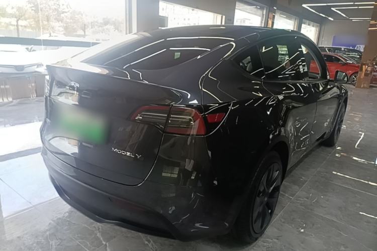 Used Tesla Model Y 2024 Rear-Wheel-Drive Version Rear Right 45 Deg