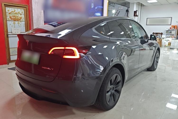 Used Tesla Model Y 2024 Rear-Wheel-Drive Version Rear Right 45 Deg