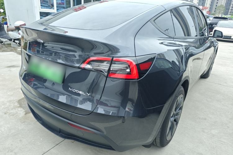 Used Tesla Model Y 2024 Rear-Wheel-Drive Version Rear Right 45 Deg