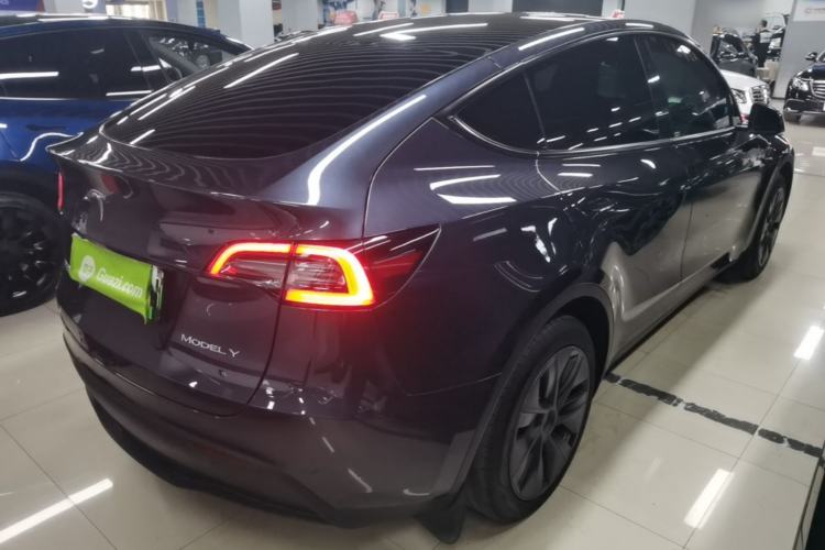 Used Tesla Model Y 2024 Rear-Wheel-Drive Version Rear Right 45 Deg
