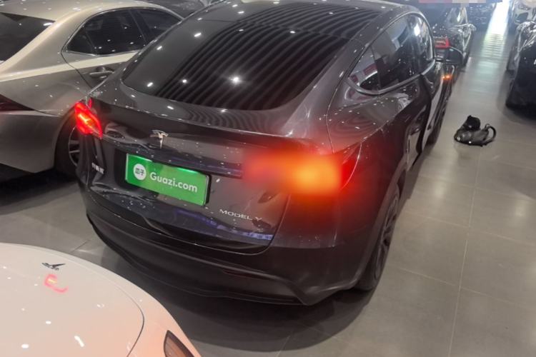 Used Tesla Model Y 2024 Rear-Wheel-Drive Version Rear Right 45 Deg