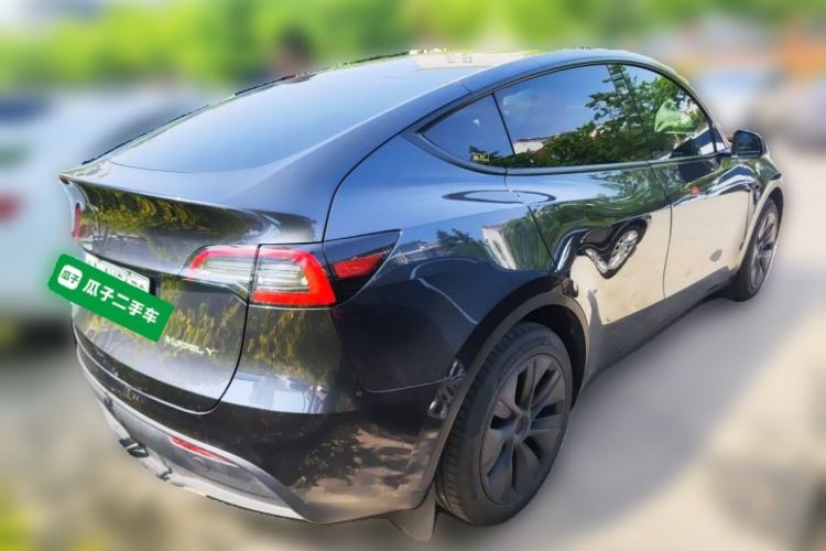 Used Tesla Model Y 2024 Long-Range All-Wheel-Drive Version Rear Right 45 Deg