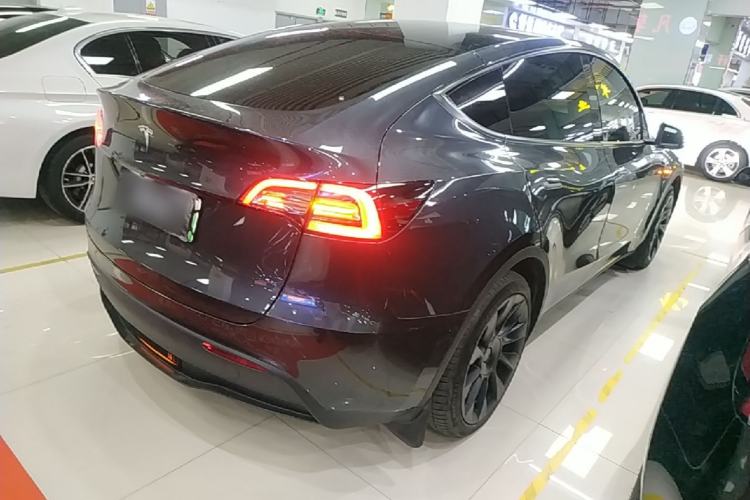 Used Tesla Model Y 2024 Rear-Wheel-Drive Version Rear Right 45 Deg