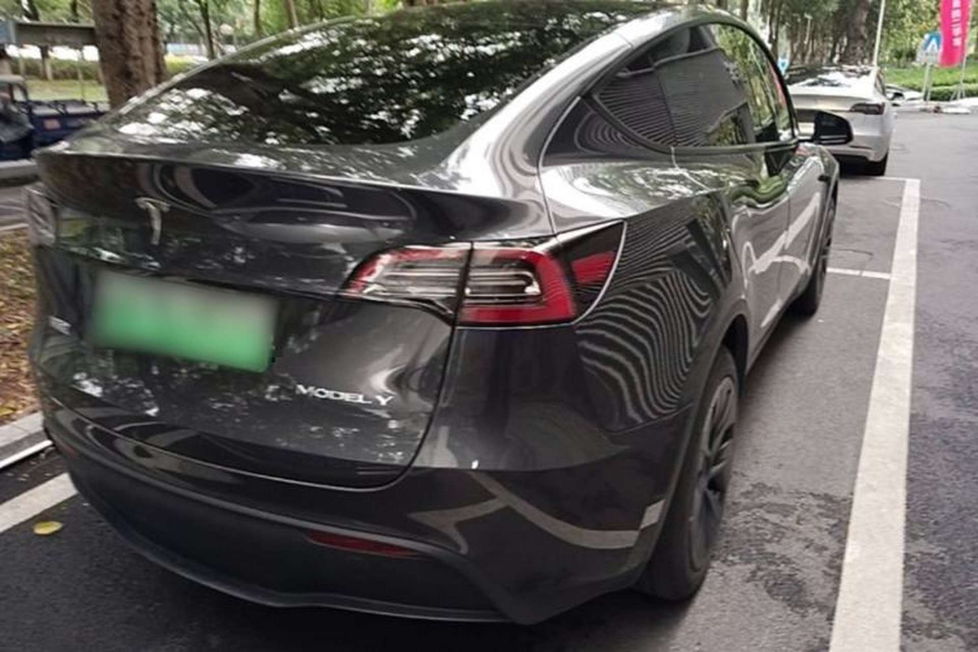 Used Tesla Model Y 2024 Rear-Wheel-Drive Version Rear Right 45 Deg