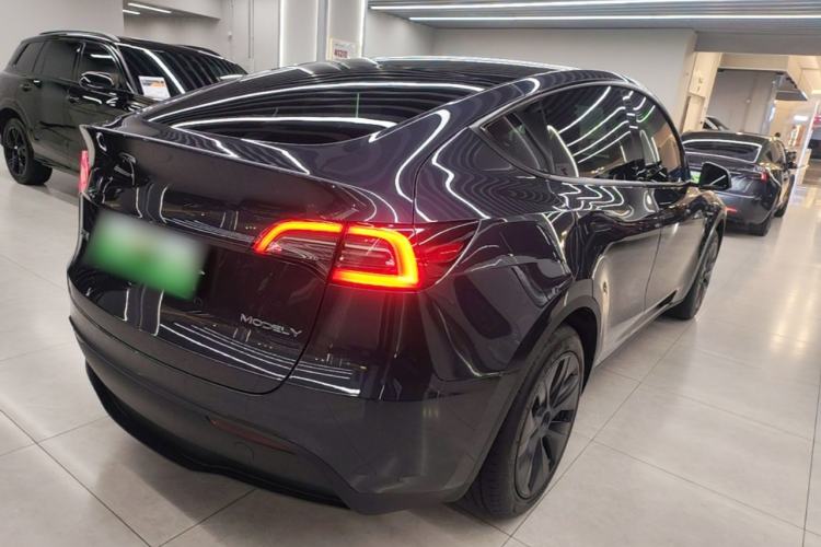 Used Tesla Model Y 2024 Rear-Wheel-Drive Version Rear Right 45 Deg