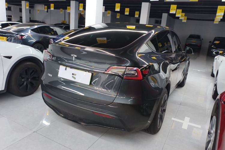 Used Tesla Model Y 2024 Rear-Wheel-Drive Version Rear Right 45 Deg