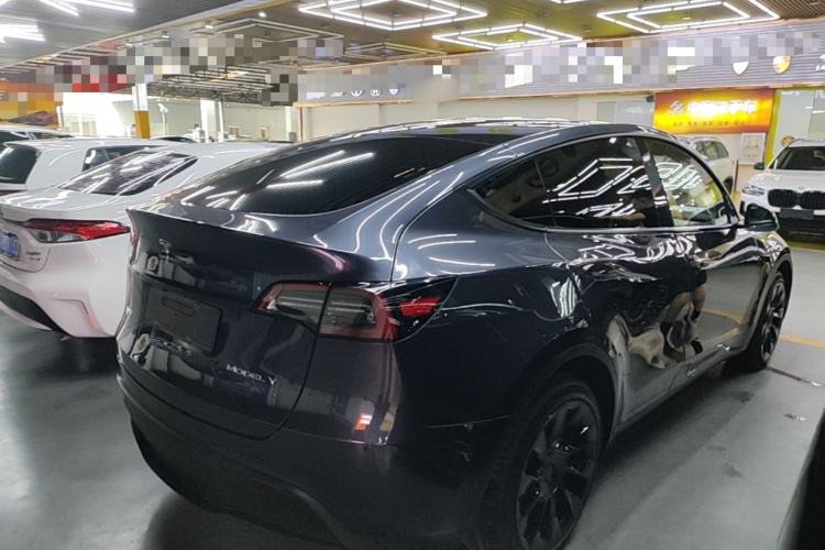 Used Tesla Model Y 2024 Long-Range All-Wheel-Drive Version Rear Right 45 Deg