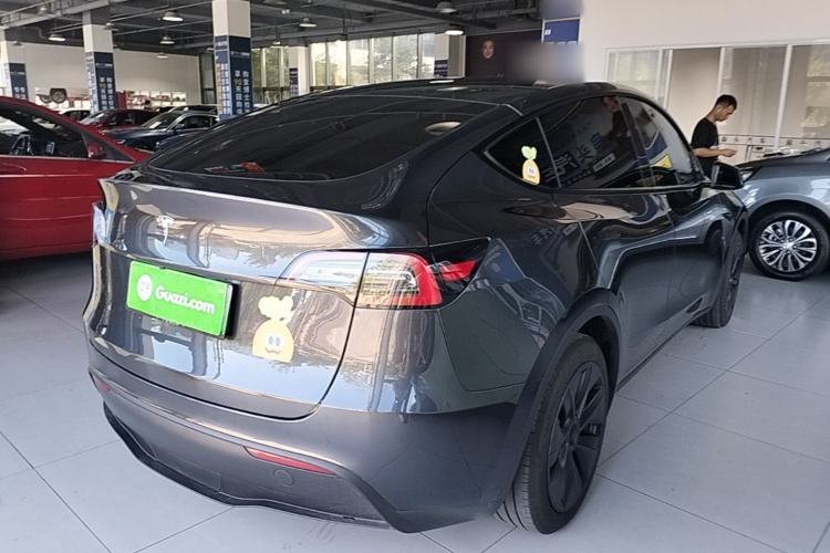 Used Tesla Model Y 2024 Rear-Wheel-Drive Version Rear Right 45 Deg