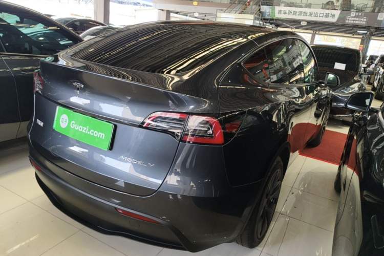 Used Tesla Model Y 2024 Rear-Wheel-Drive Version Rear Right 45 Deg
