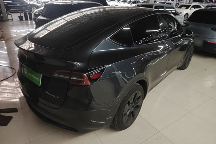 Used Tesla Model Y 2024 Rear-Wheel-Drive Version Rear Right 45 Deg
