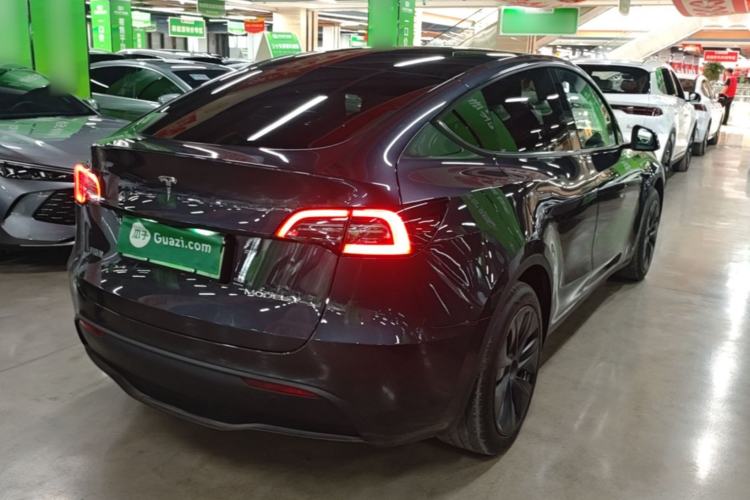 Used Tesla Model Y 2024 Rear-Wheel-Drive Version Rear Right 45 Deg