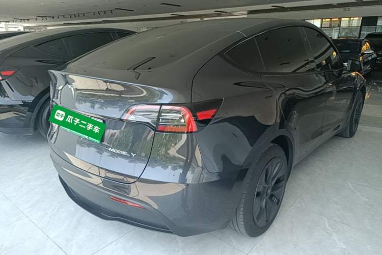 Used Tesla Model Y 2024 Rear-Wheel-Drive Version Rear Right 45 Deg