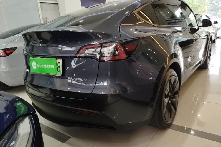 Used Tesla Model Y 2024 Rear-Wheel-Drive Version Rear Right 45 Deg